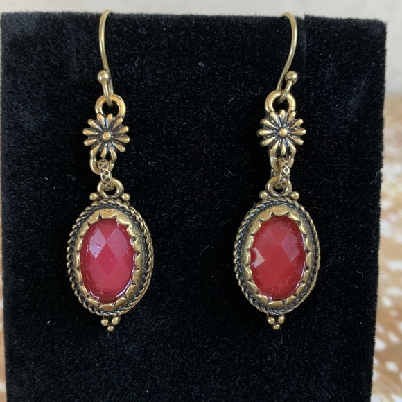 Lucky Brand Jewelry - Lucky Brand Carnelian Faceted Crystal Ornate Gold Tone Setting Dangle Earrings